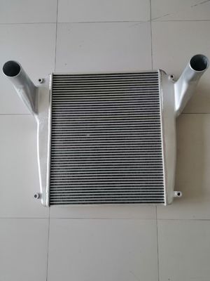 نيسان UD CD4 Truck Intercooler 590 * 750 لون فضي